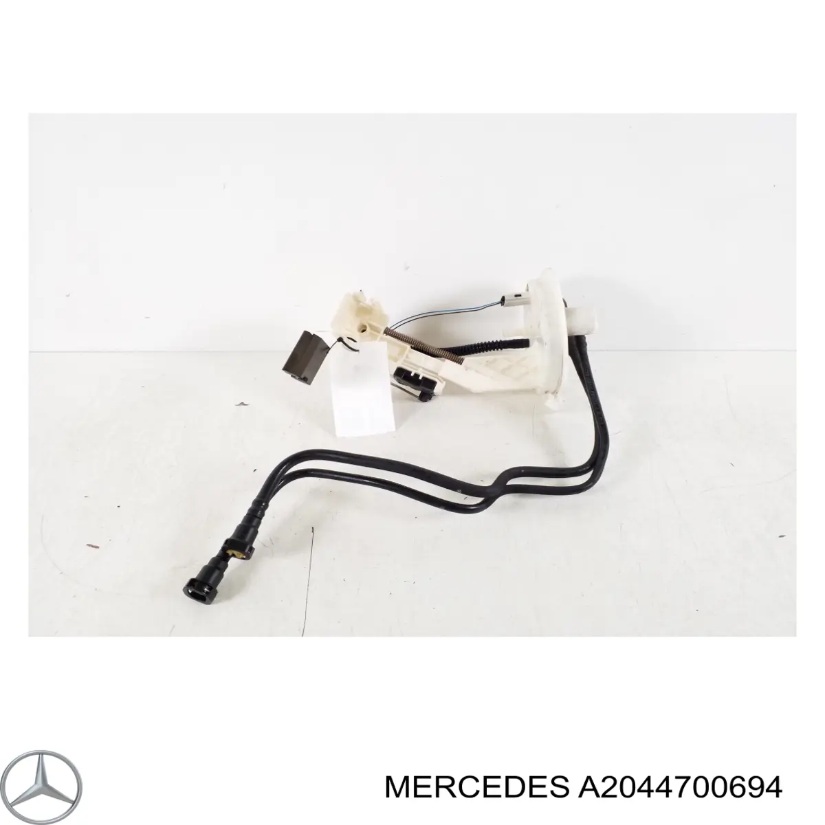 Купити A2044700694 Mercedes Датчик рівня палива в баку, лівий