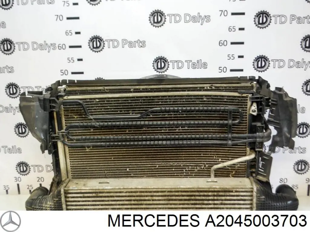 Радіатор A2045003703 Mercedes