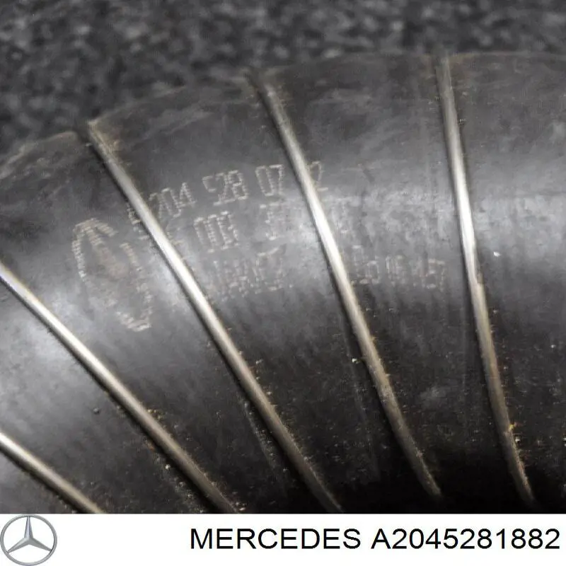 A2045281882 Mercedes шланг/патрубок інтеркулера, правий