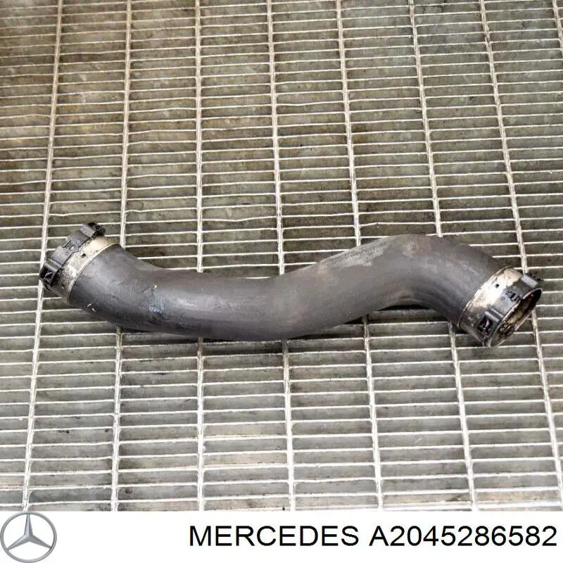 Шланг/патрубок интеркуллера A2045286582 Mercedes