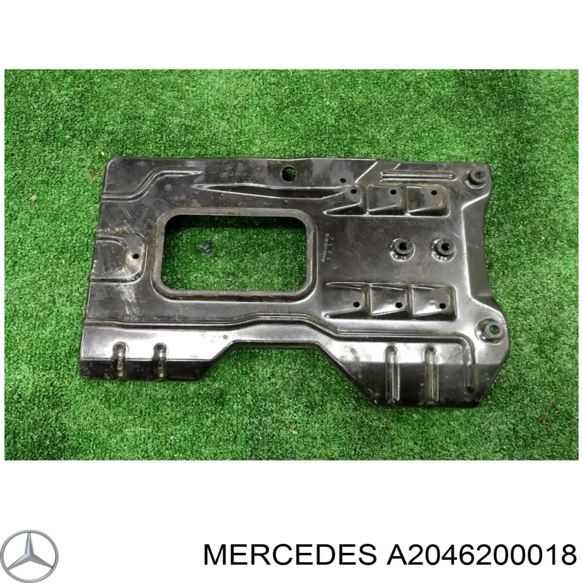 Купити A2046200018 Mercedes 