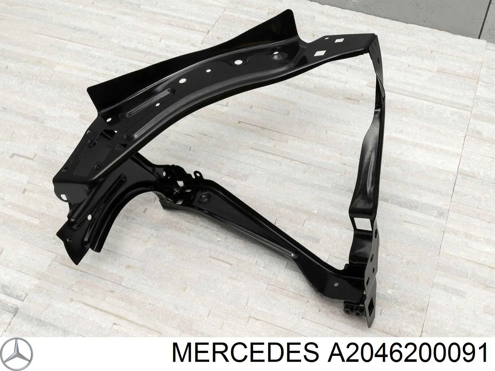 Рамка радіатора ліва Mercedes A2046200091 ціна, від 69.14 USD