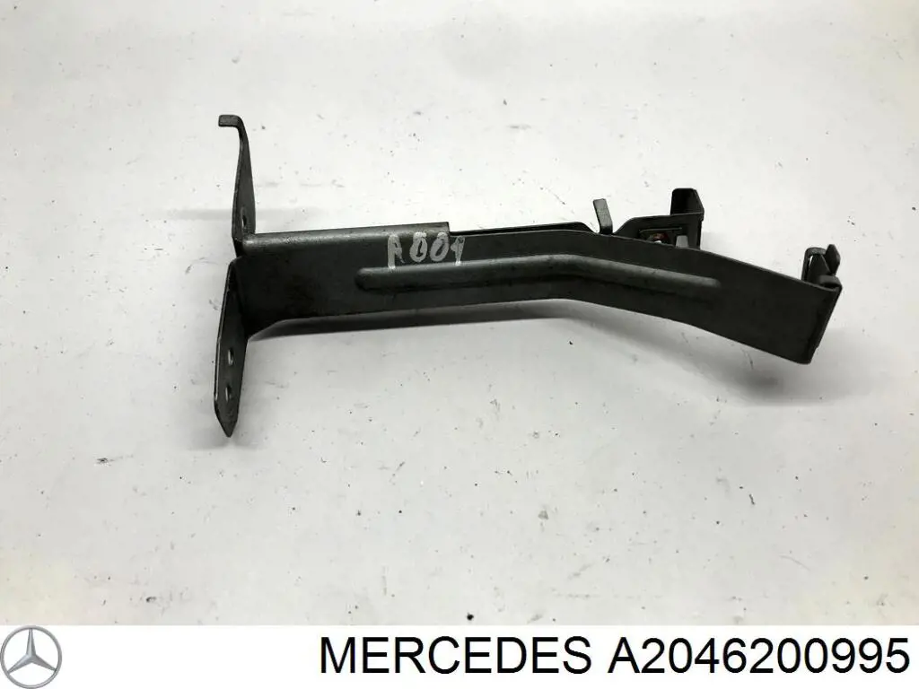 Кронштейн підсилювача переднього бампера Mercedes A2046200995 ціна, від 20.50 USD