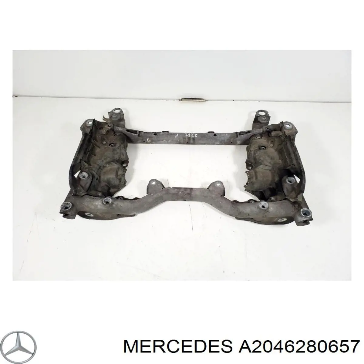 Підрамник передньої підвіски Mercedes A2046280657 ціна, від 124.79 USD