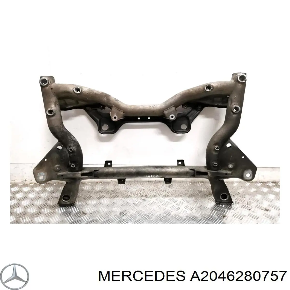 A2046280757 Mercedes Передня балка