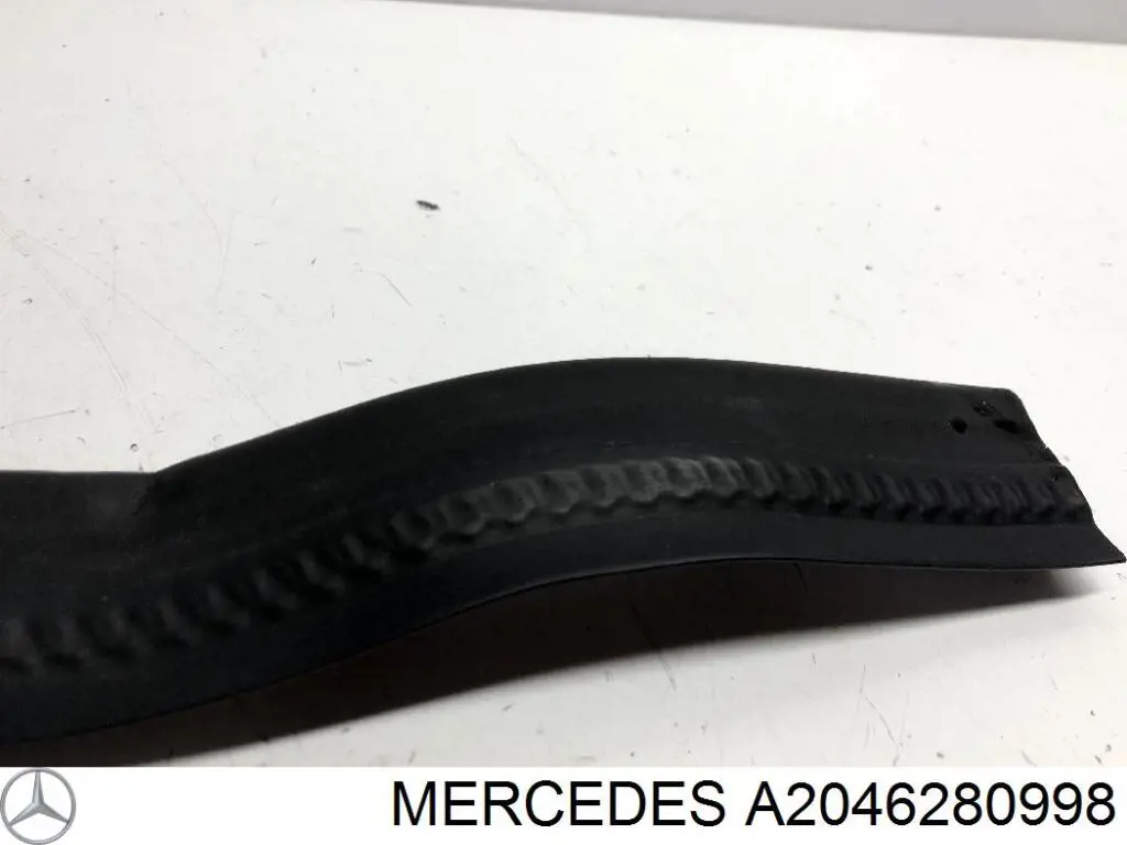  Mercedes A2046280998