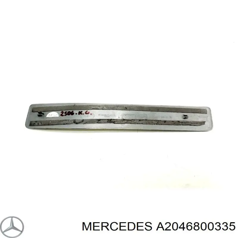  Mercedes A2046800335
