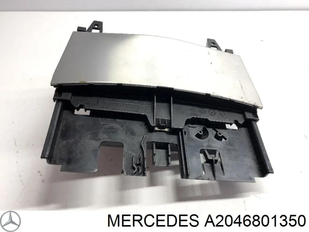 A2046801350 Mercedes 