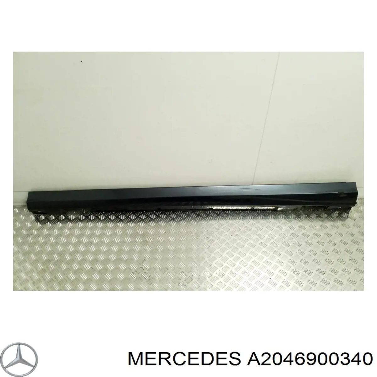 Купити A2046900340 Mercedes 