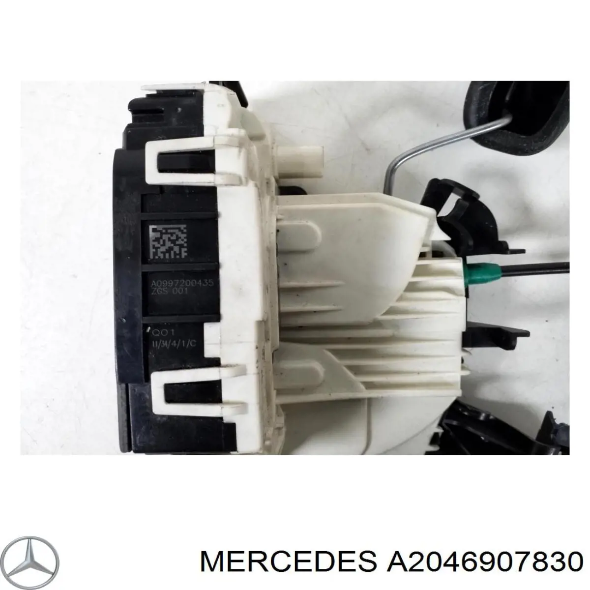 A2046907830 Mercedes Підкрилок переднього крила, лівий передній