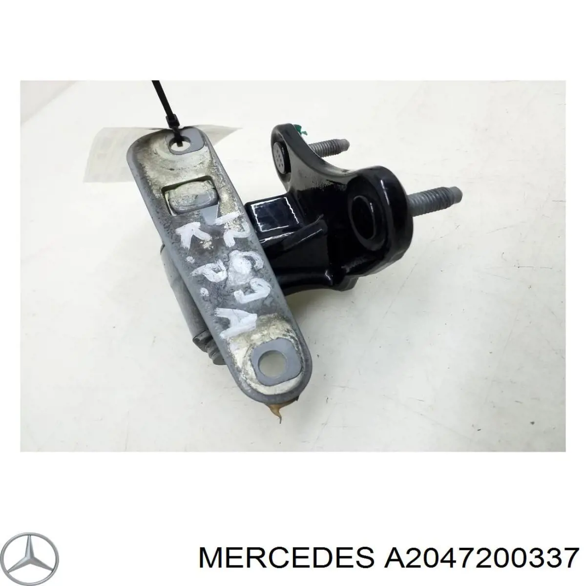 A2047200337 Mercedes Петля передніх дверей, лівою