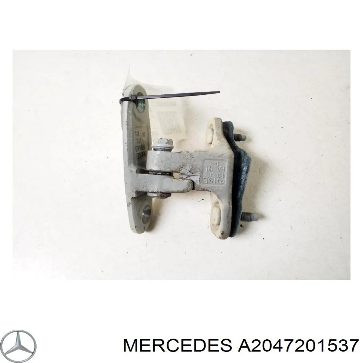 Купити A2047201537 Mercedes Петля водійських дверей