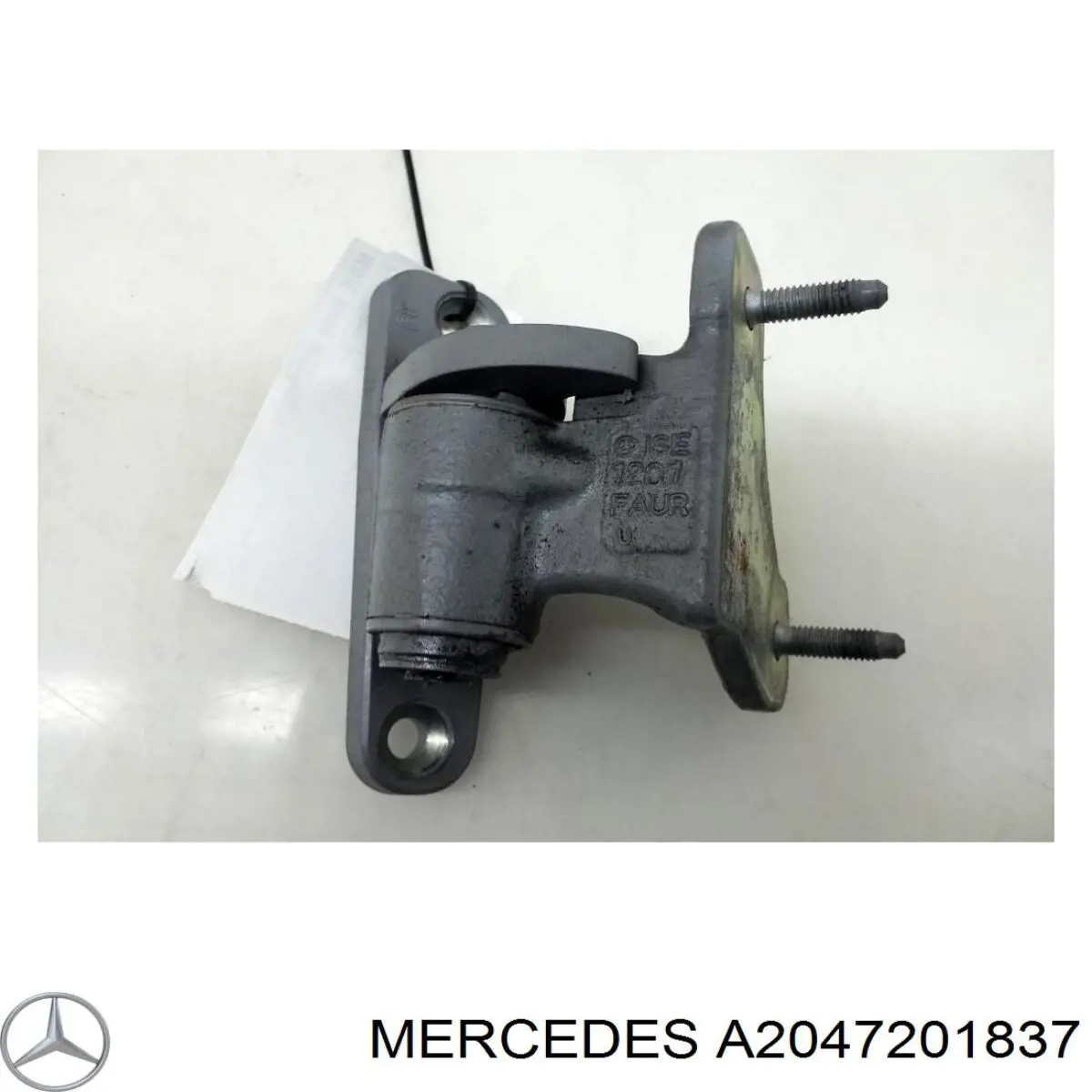 A2047201837 Mercedes Петля передніх дверей, правою