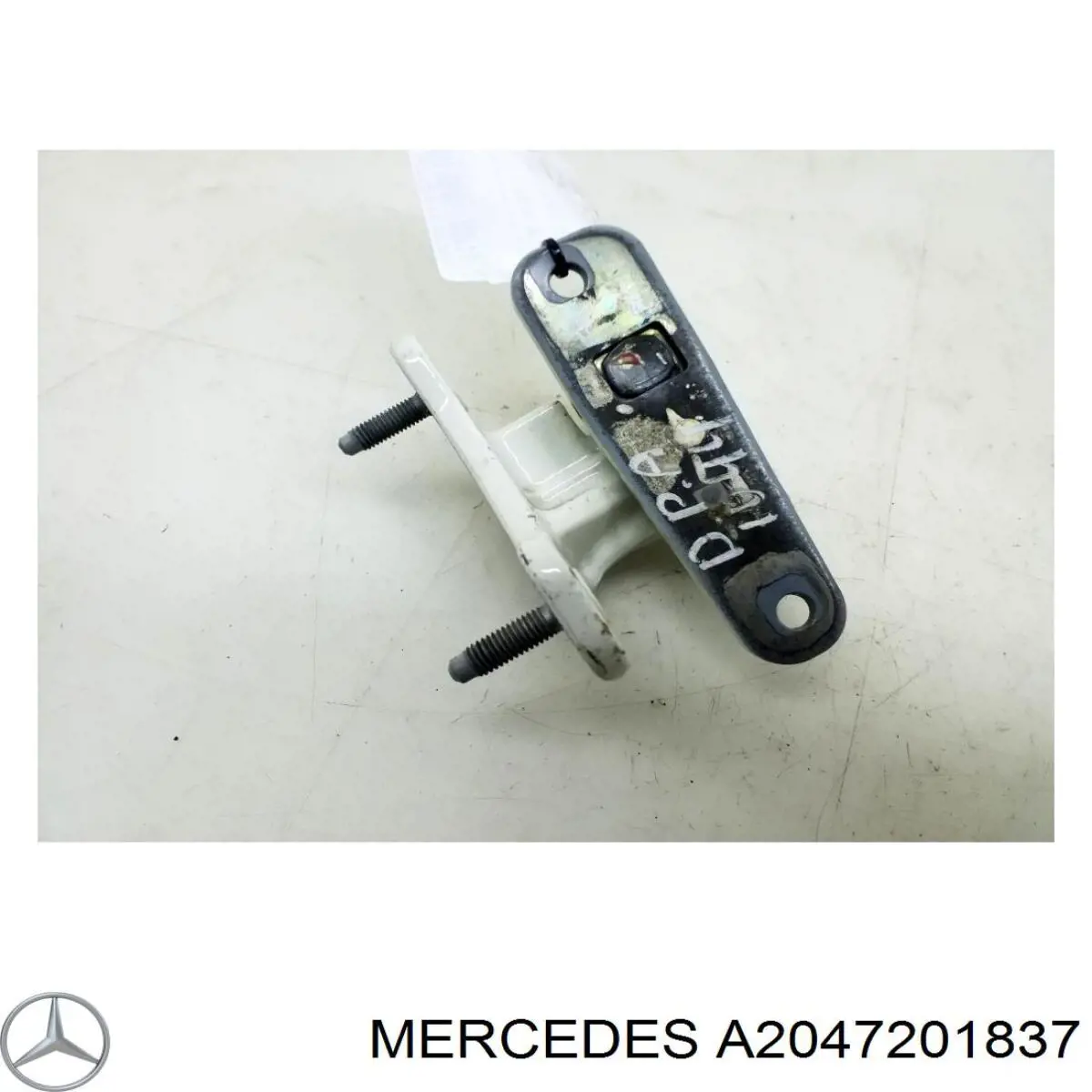 Петля передніх дверей, правих Mercedes A2047201837 ціна, від 8.87 USD