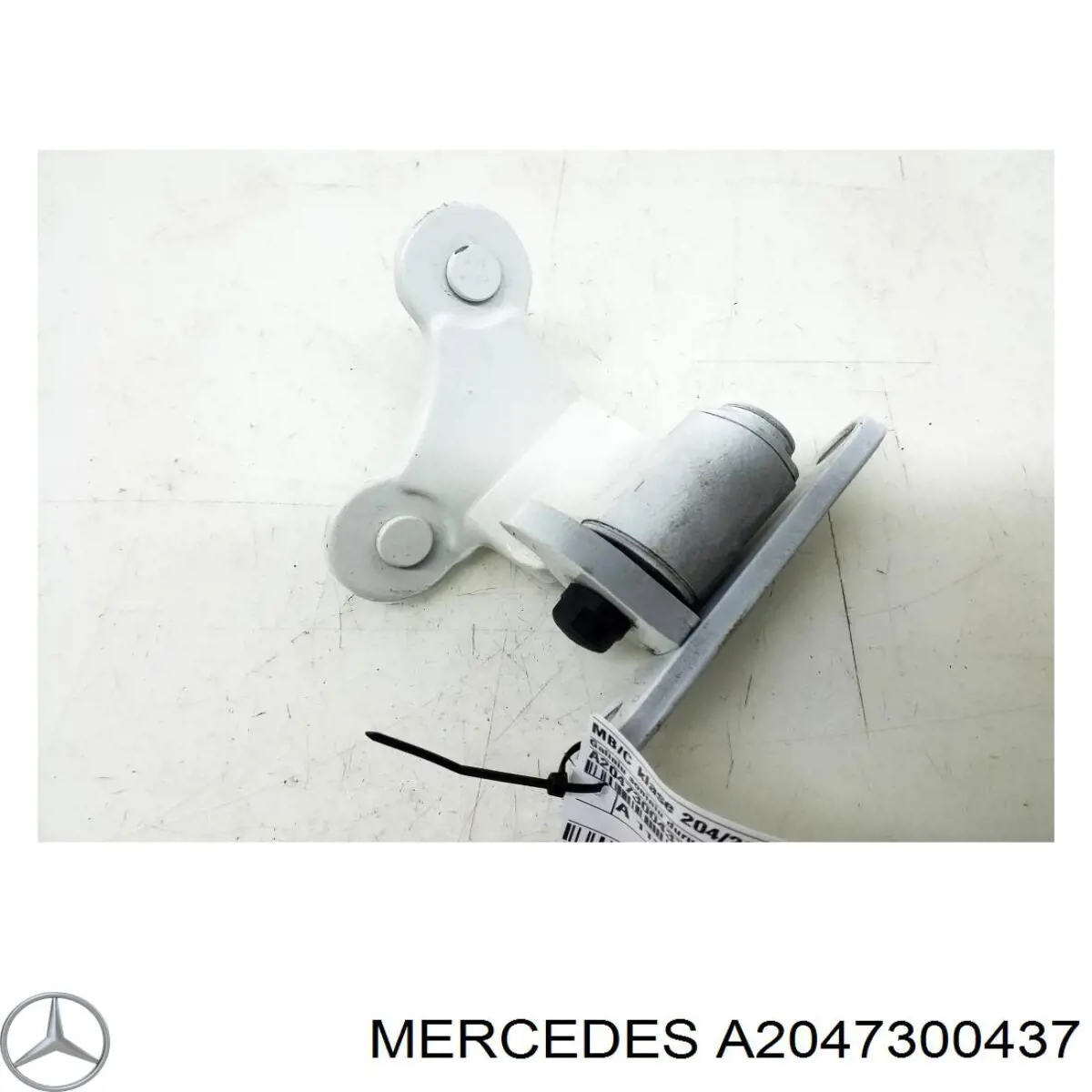 A2047300437 Mercedes Петля заднтої двері, правої