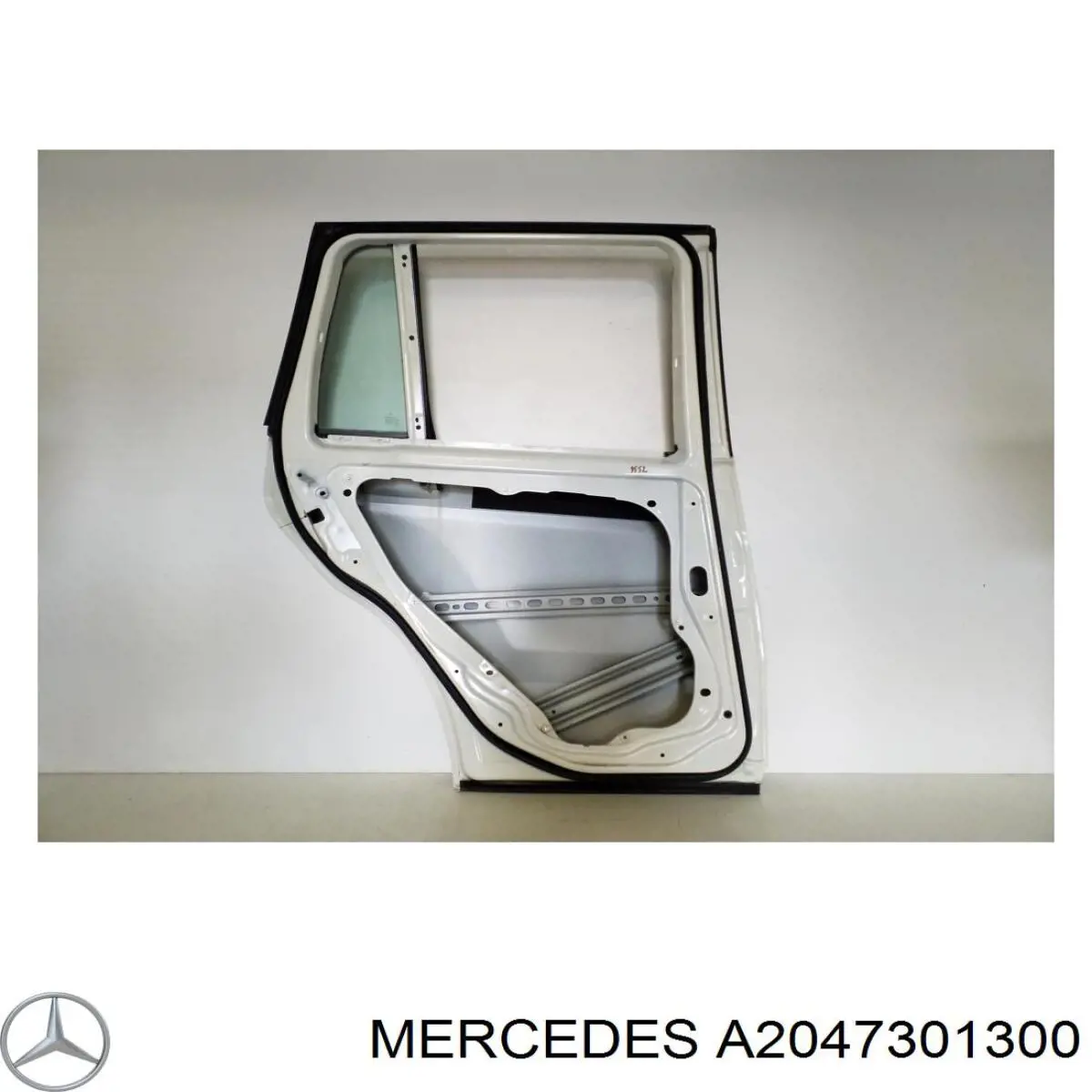 A2047301300 Mercedes Двері пасажирськи задні ліві