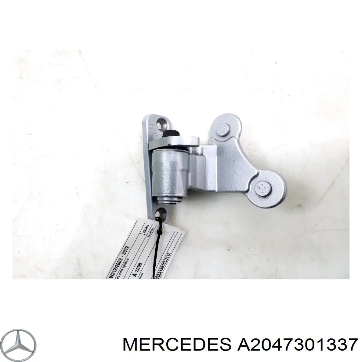 2047301337 Mercedes петля заднтої двері, правої