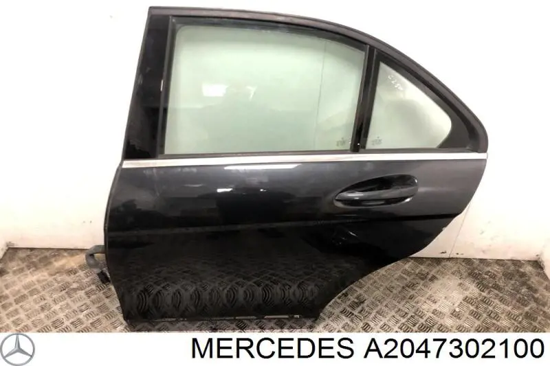Двері задні Mercedes A2047302100 ціна, від 123.73 USD