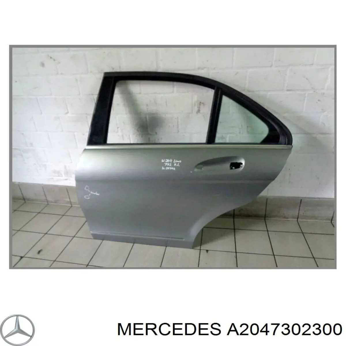 Купити A2047302300 Mercedes Двері задні, ліві