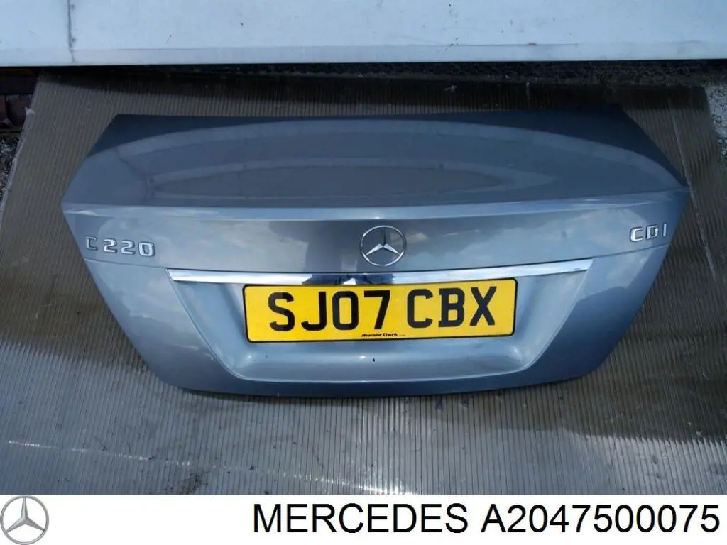 Купити A2047500075 Mercedes Кришка багажника