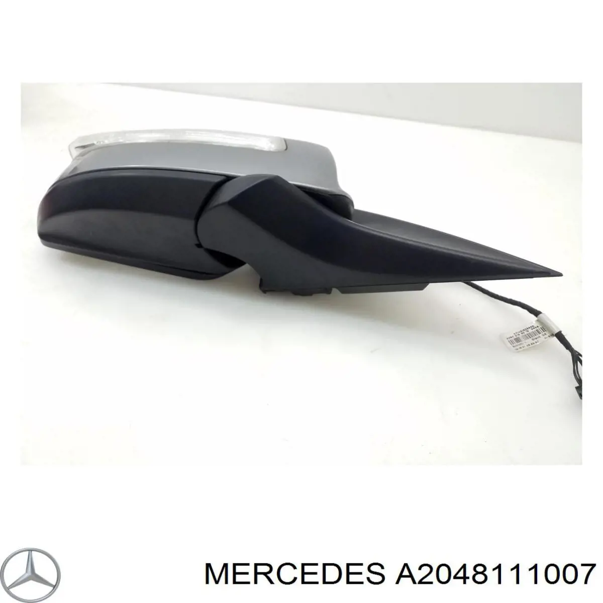 A20481110079999 Mercedes Накладка дзеркала заднього виду, права