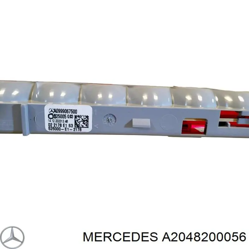 A2048200056 Mercedes стоп-сигнал заднього скла