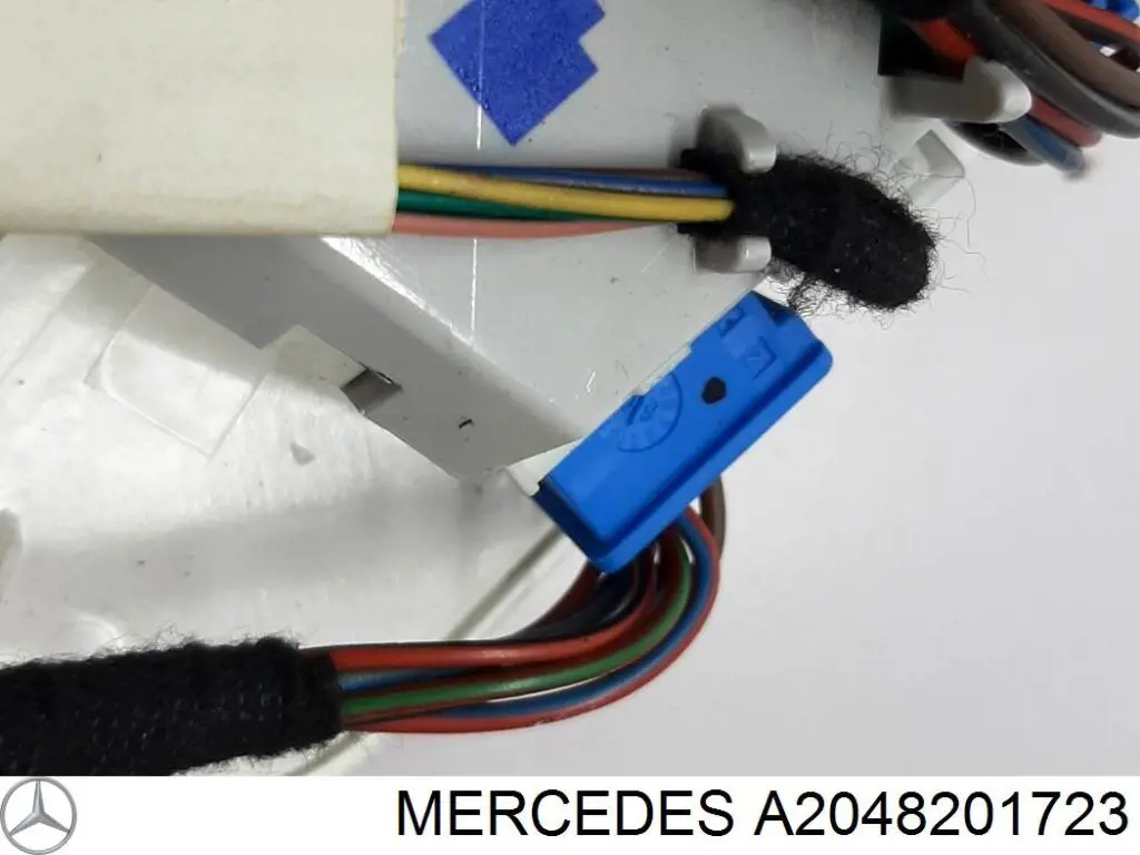 Плафон освітлення салону/кабіни Mercedes A2048201723 ціна, від 56.95 USD