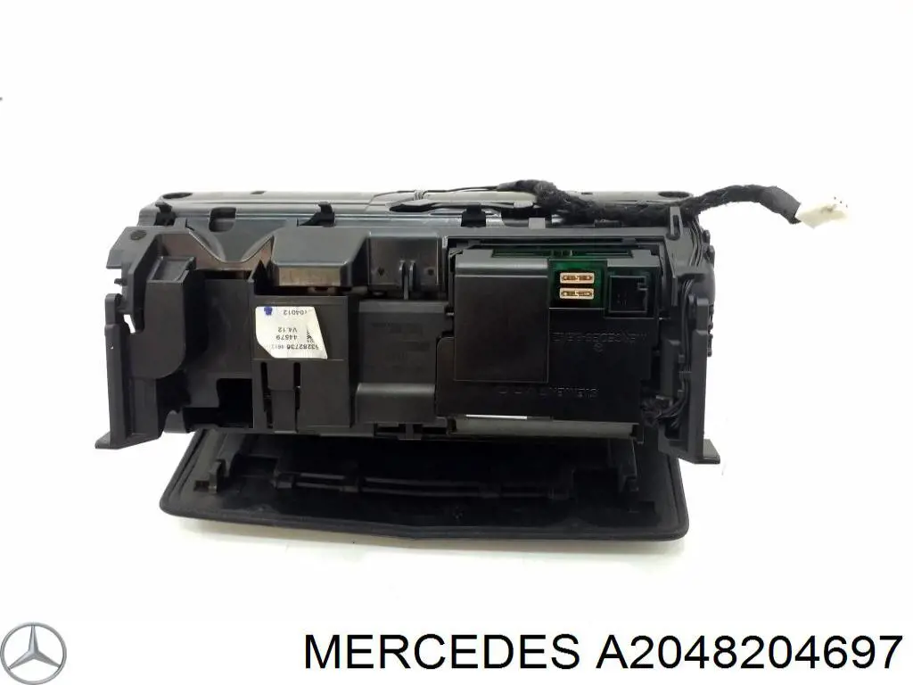 Дисплей бортового комп'ютера Mercedes A2048204697 ціна, від 180.53 USD