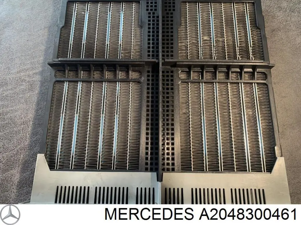 Купити A2048300461 Mercedes Радіатор пічки (обігрівача), задній