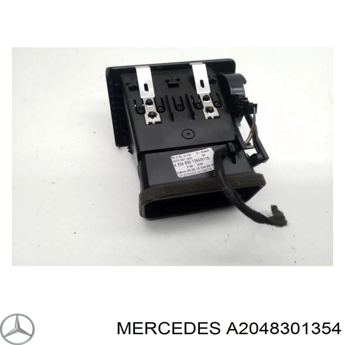 A2048301354 Mercedes Решітка вентиляції салону на "торпедо", ліва