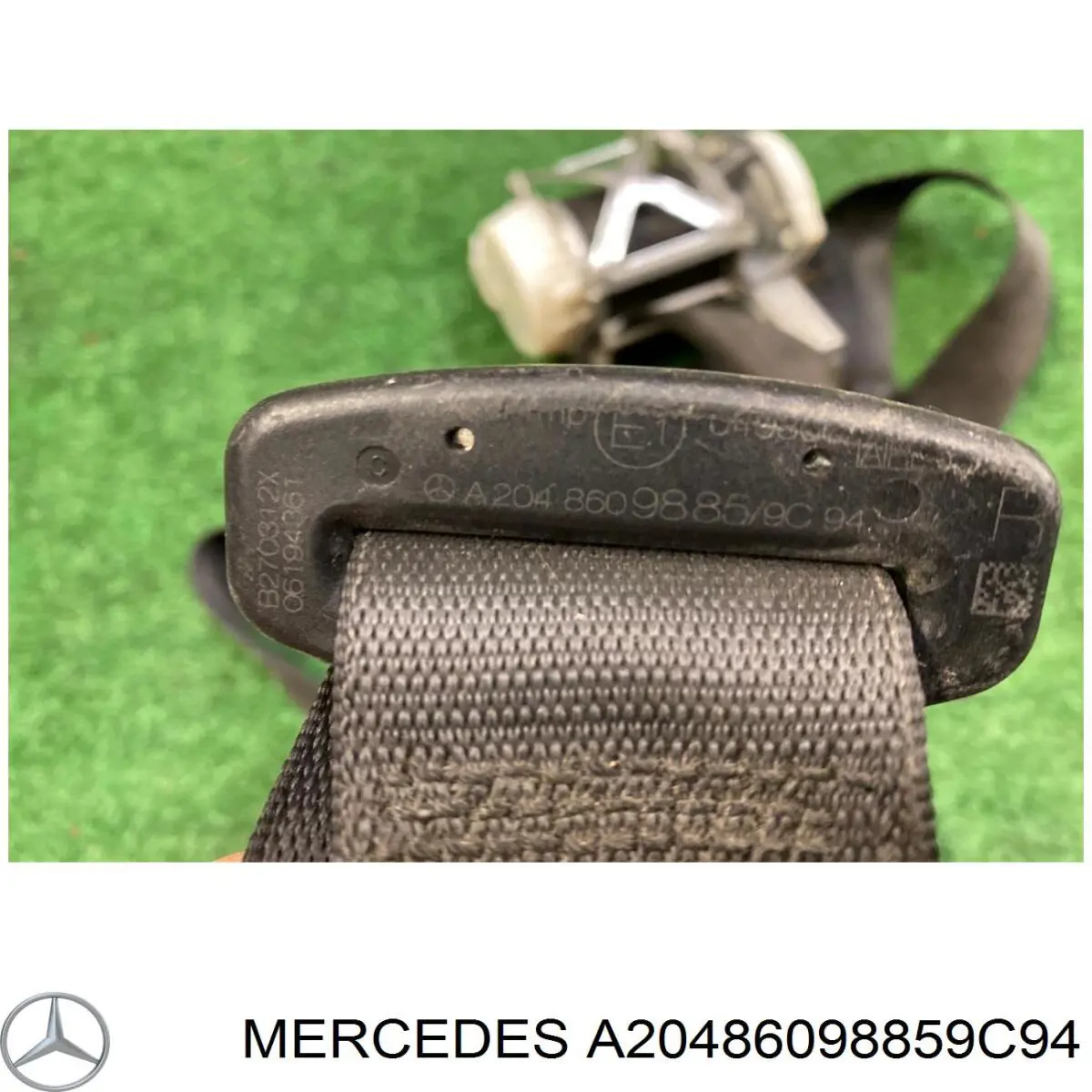 Пасок безпеки передній правий Mercedes A2048609885 ціна, від 63.35 USD