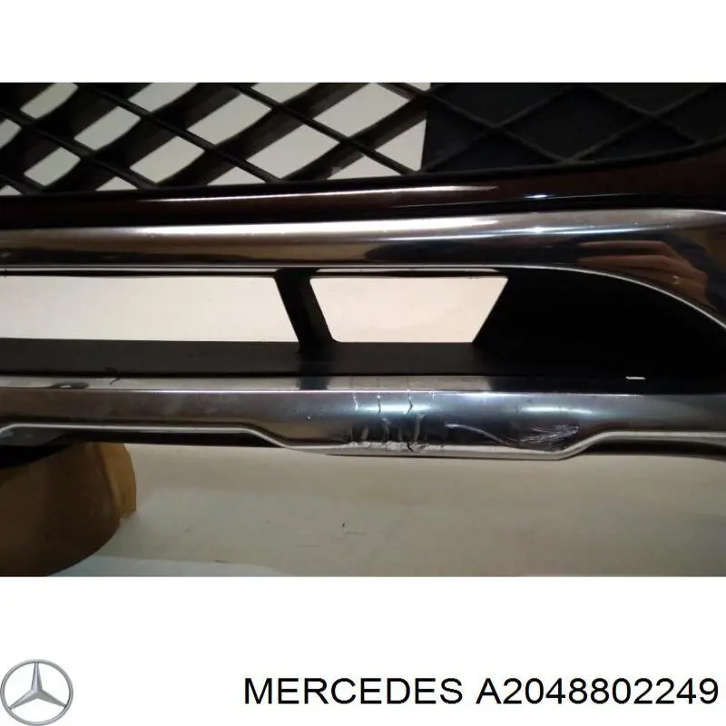 A2048802249 Mercedes Бампер передній в зборі