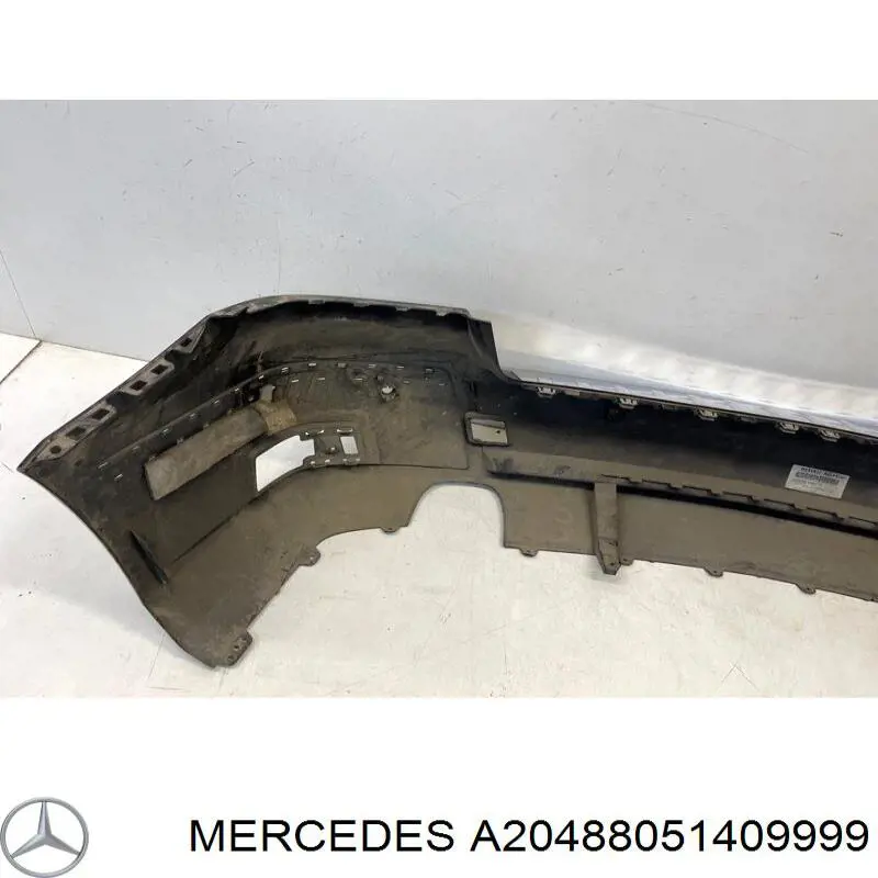 Кожух бампера заднього Mercedes A20488051409999 ціна, від 346.94 USD