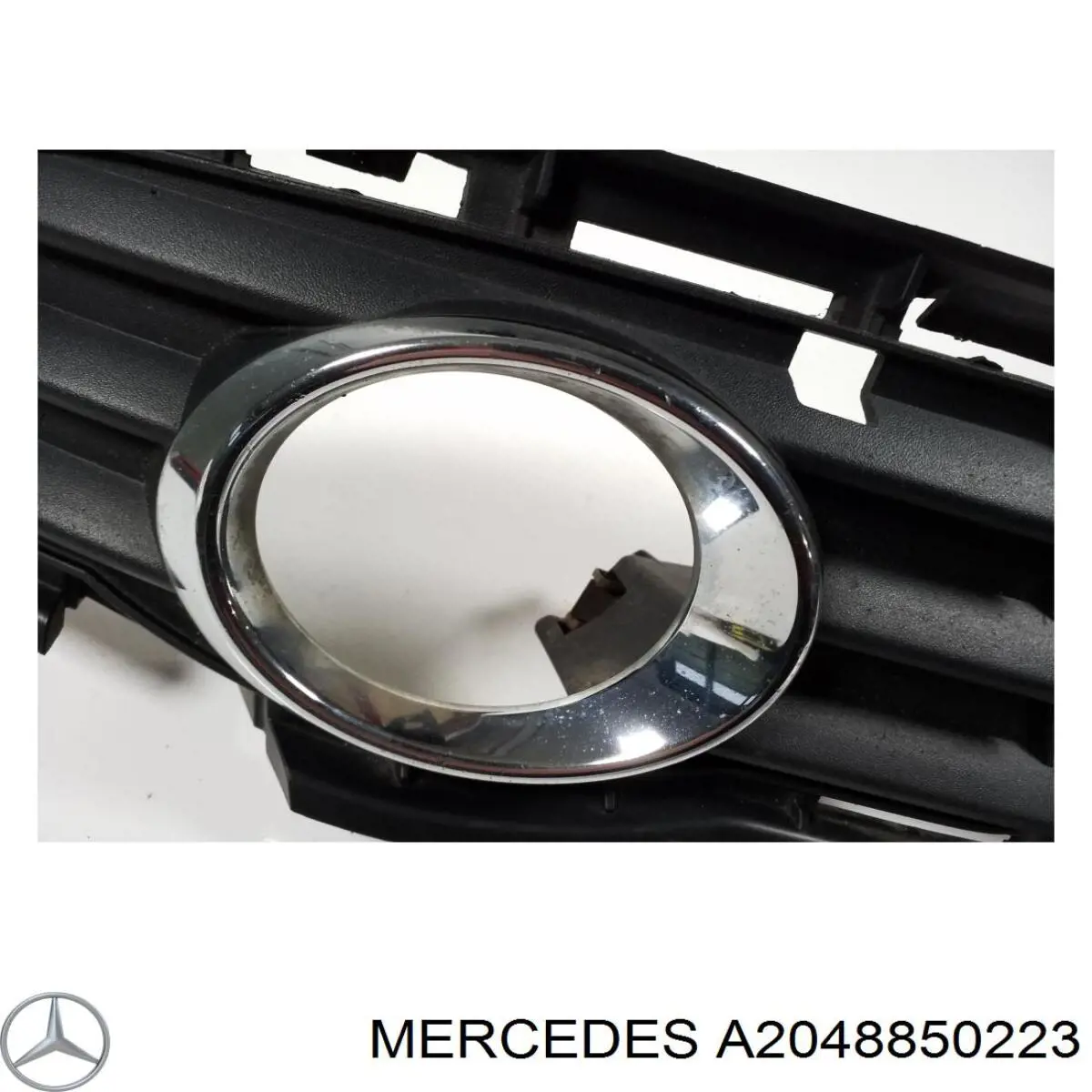 Купити A2048850223 Mercedes Заглушка/ решітка протитуманних фар бампера переднього, права