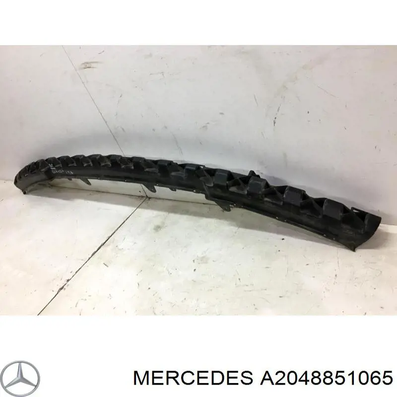 Кронштейн бампера переднього, центральний Mercedes A2048851065 ціна, від 23.33 USD