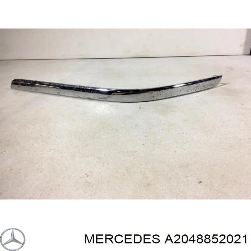 Молдинг заднього бампера, правий Mercedes A2048852021 ціна, від 36.61 USD