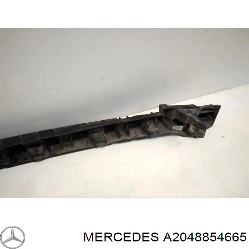 Купити A2048854665 Mercedes Кронштейн бампера переднього, центральний