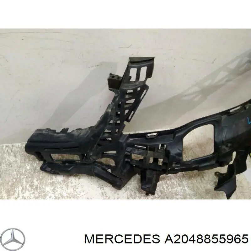 A2048855965 Mercedes Лівий кронштейн переднього бампера