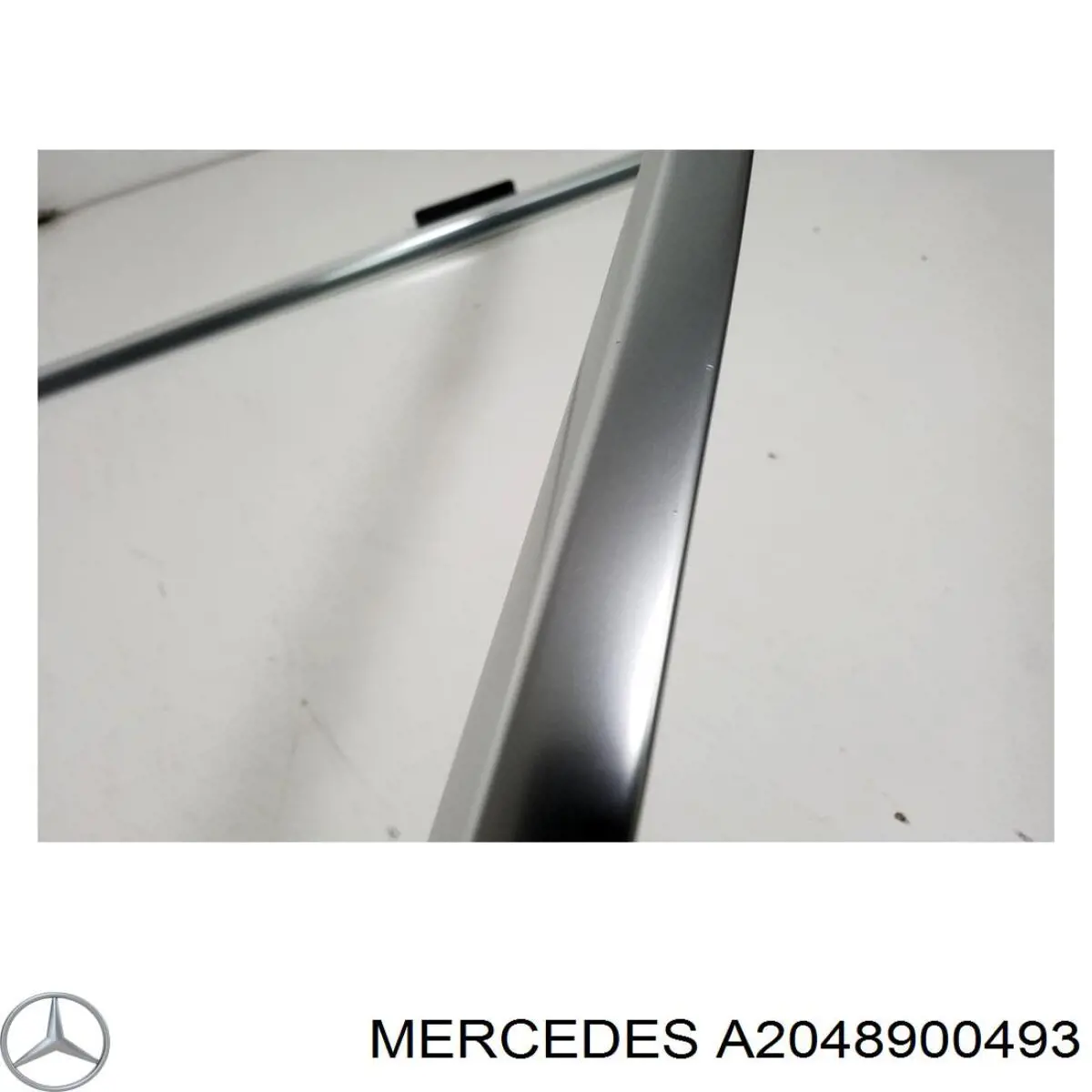 A2048900493 Mercedes Автомобільний рейлінг на дах правий