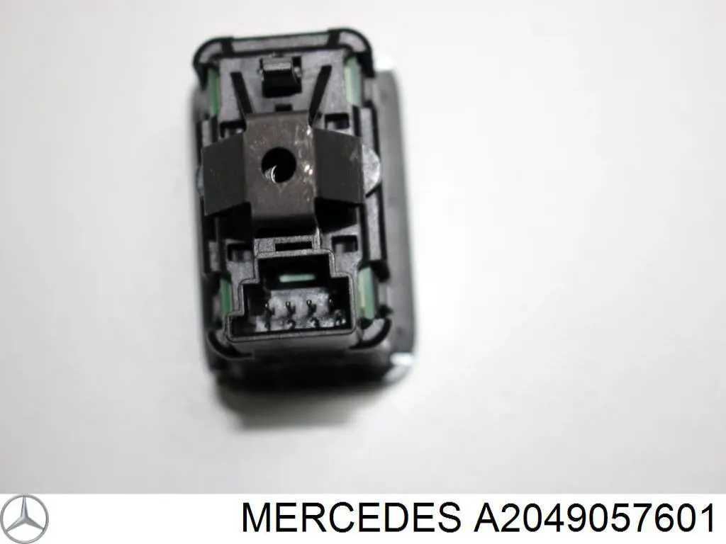 Купити A2049057601 Mercedes Кнопка вмикання двигуна склопідіймача передня права