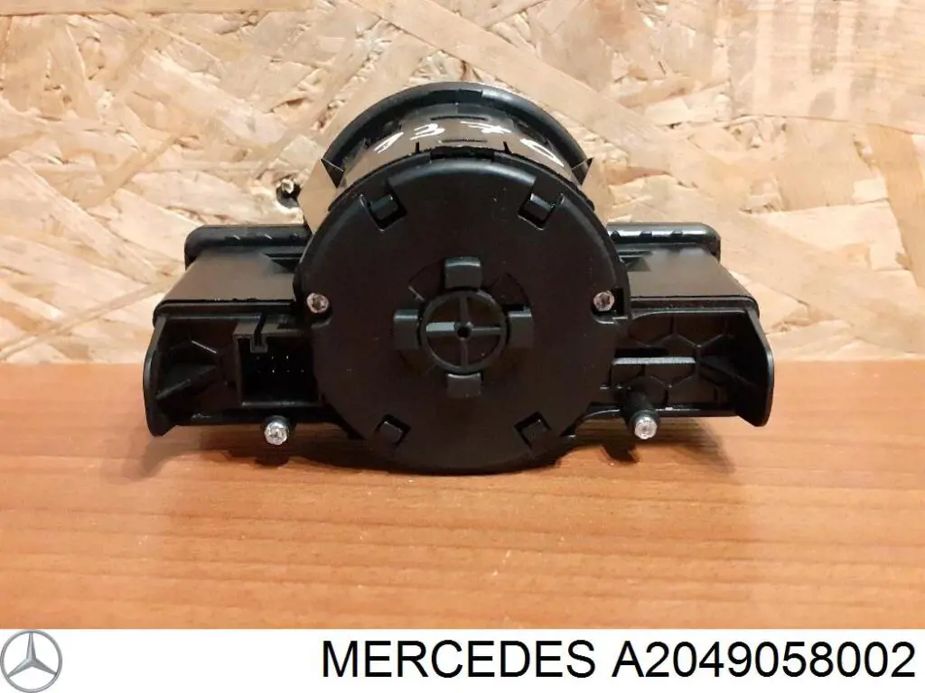 Перемикач світла фар, на "торпедо" Mercedes A2049058002