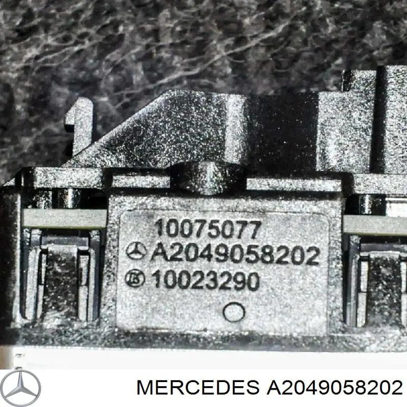 Купити A2049058202 Mercedes Кнопка вмикання двигуна склопідіймача передня права