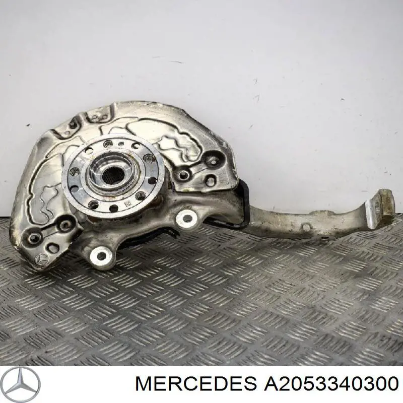 Передня маточина A2053340300 Mercedes
