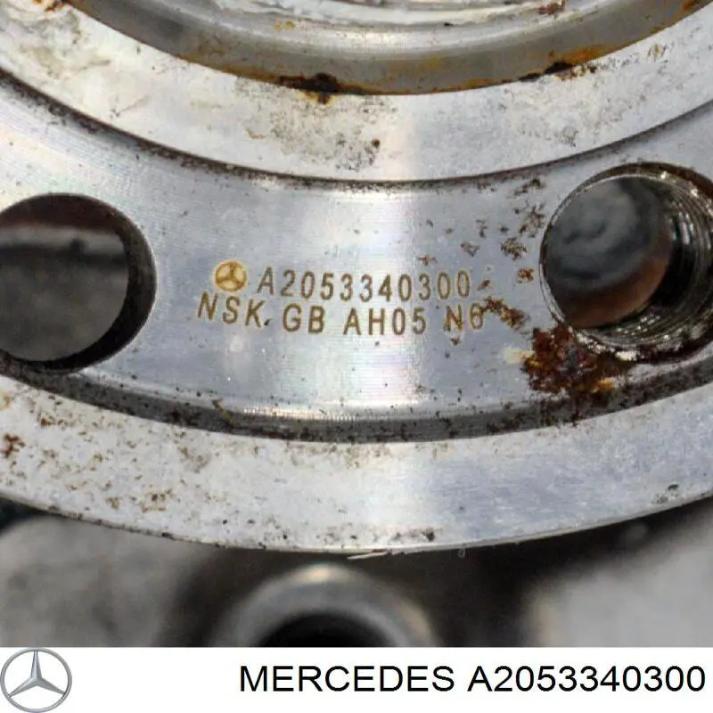 Маточина переднього колеса Mercedes A2053340300