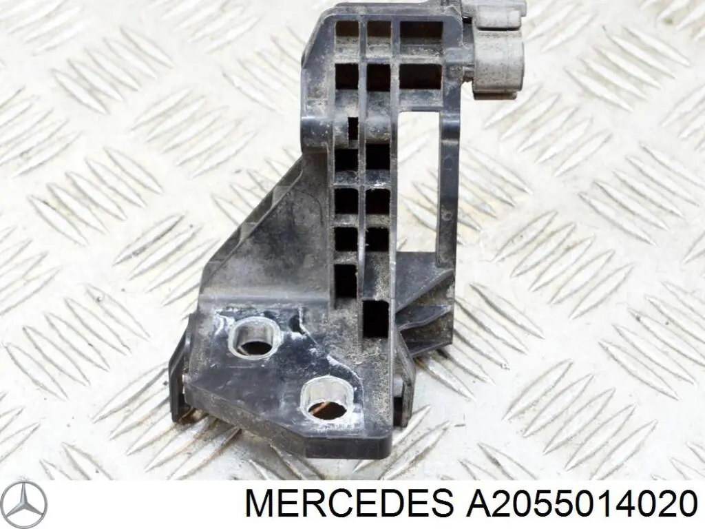  Mercedes A2055014020 ціна, від 32.45 USD