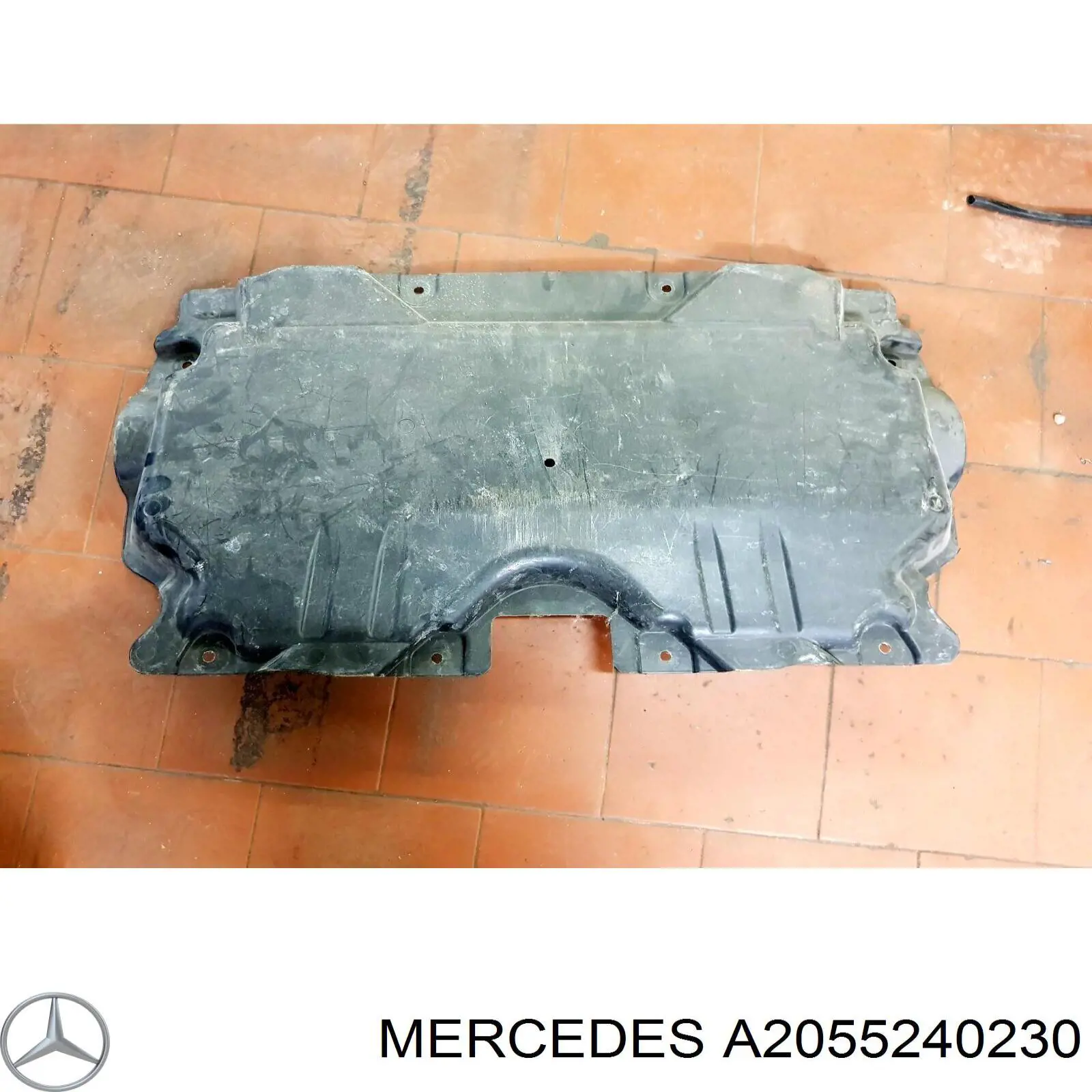 Захист двигуна A2055240230 Mercedes