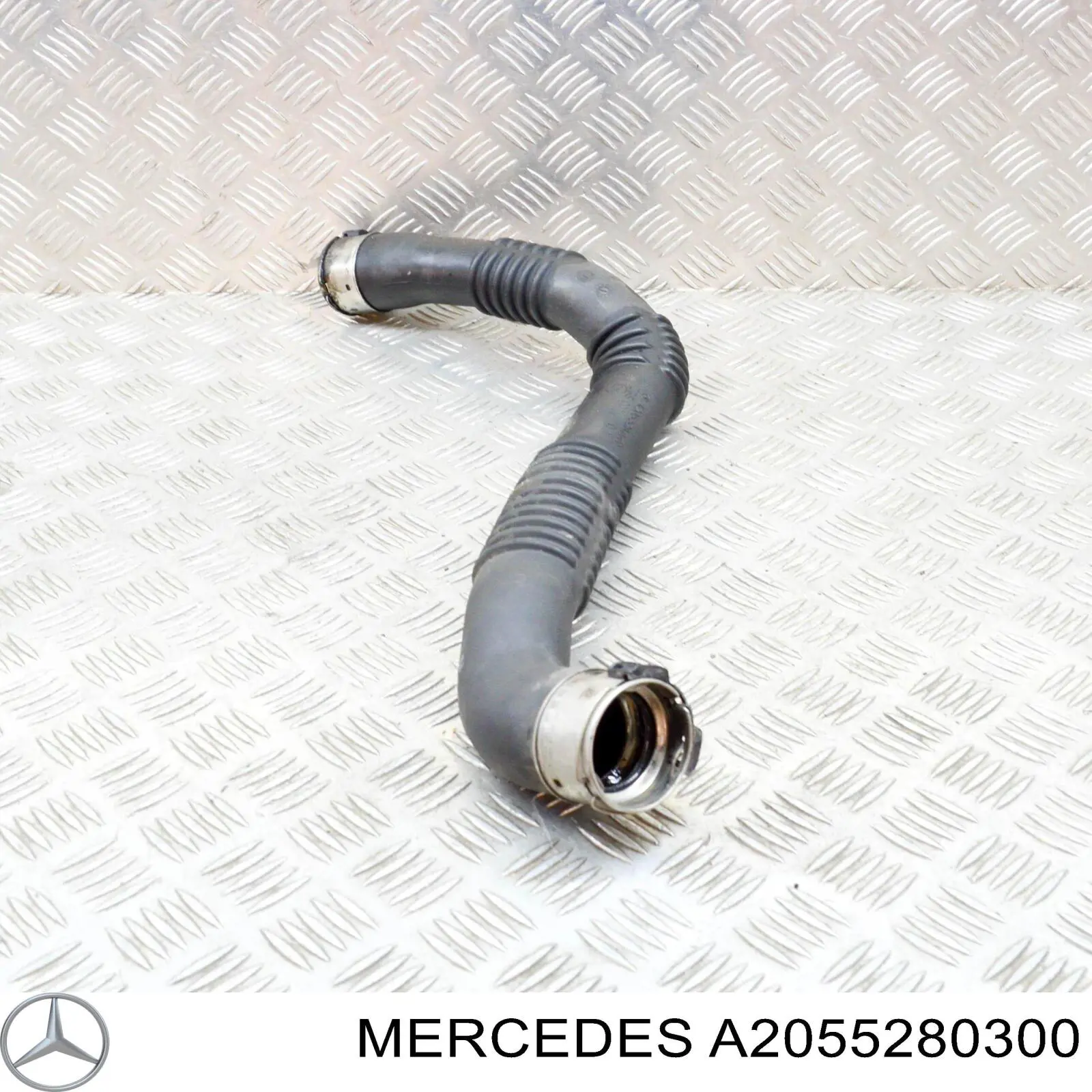 Шланг/патрубок интеркуллера Mercedes A2055280300 ціна, від 71.41 USD