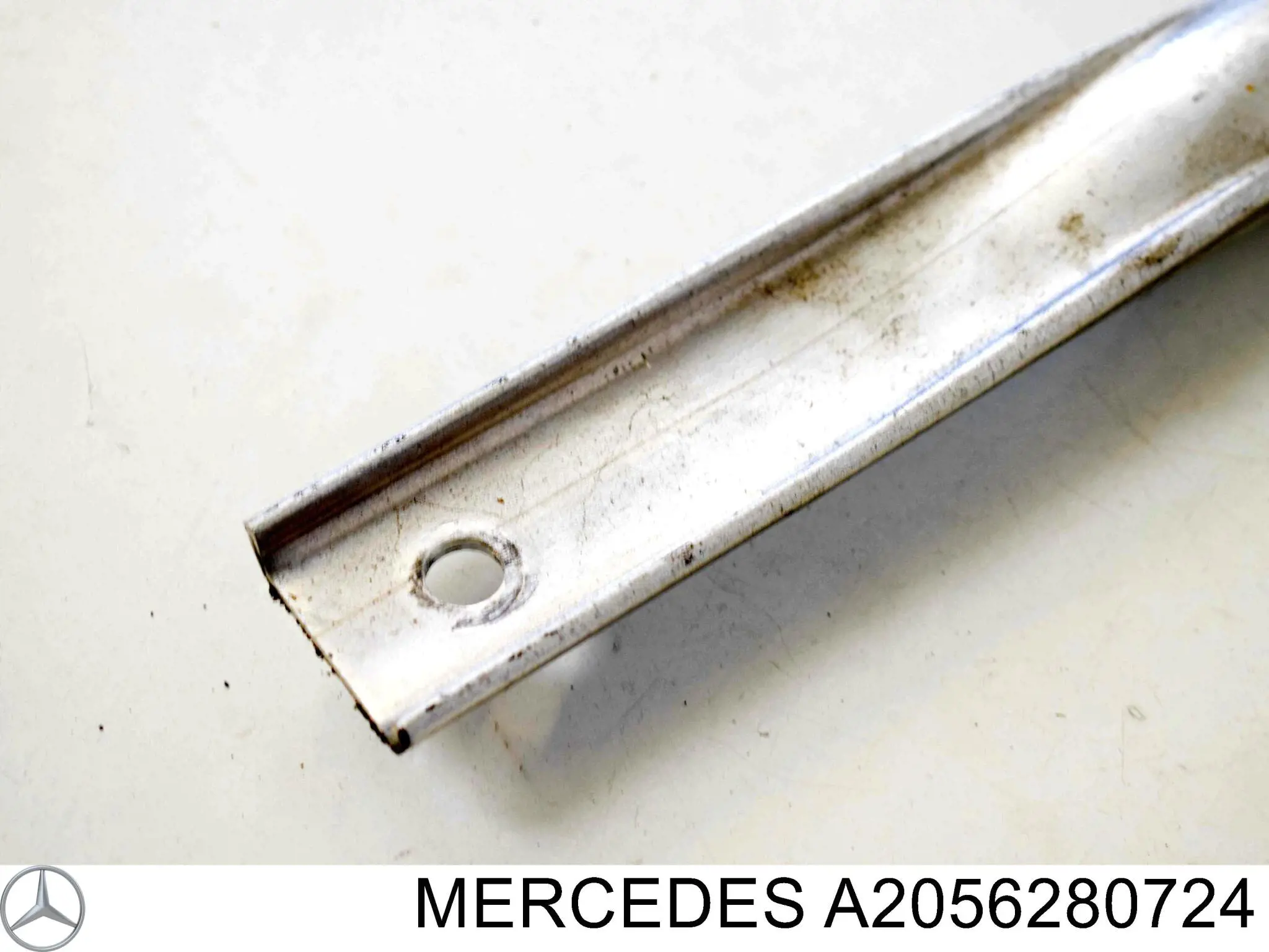 A2056280724 Mercedes 