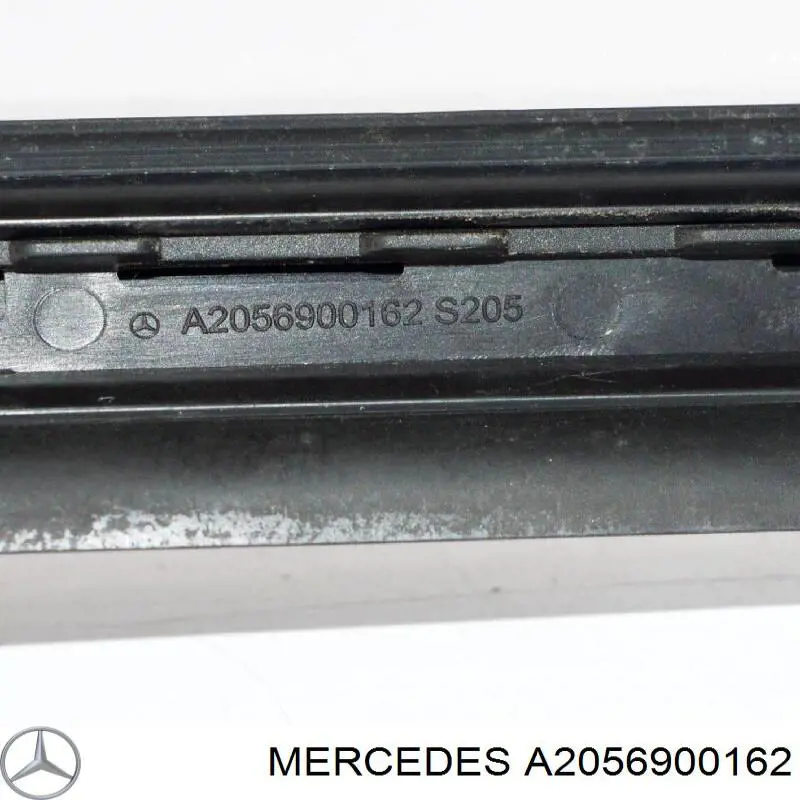 Молдинг даху, лівий Mercedes A2056900162 ціна, від 37.25 USD