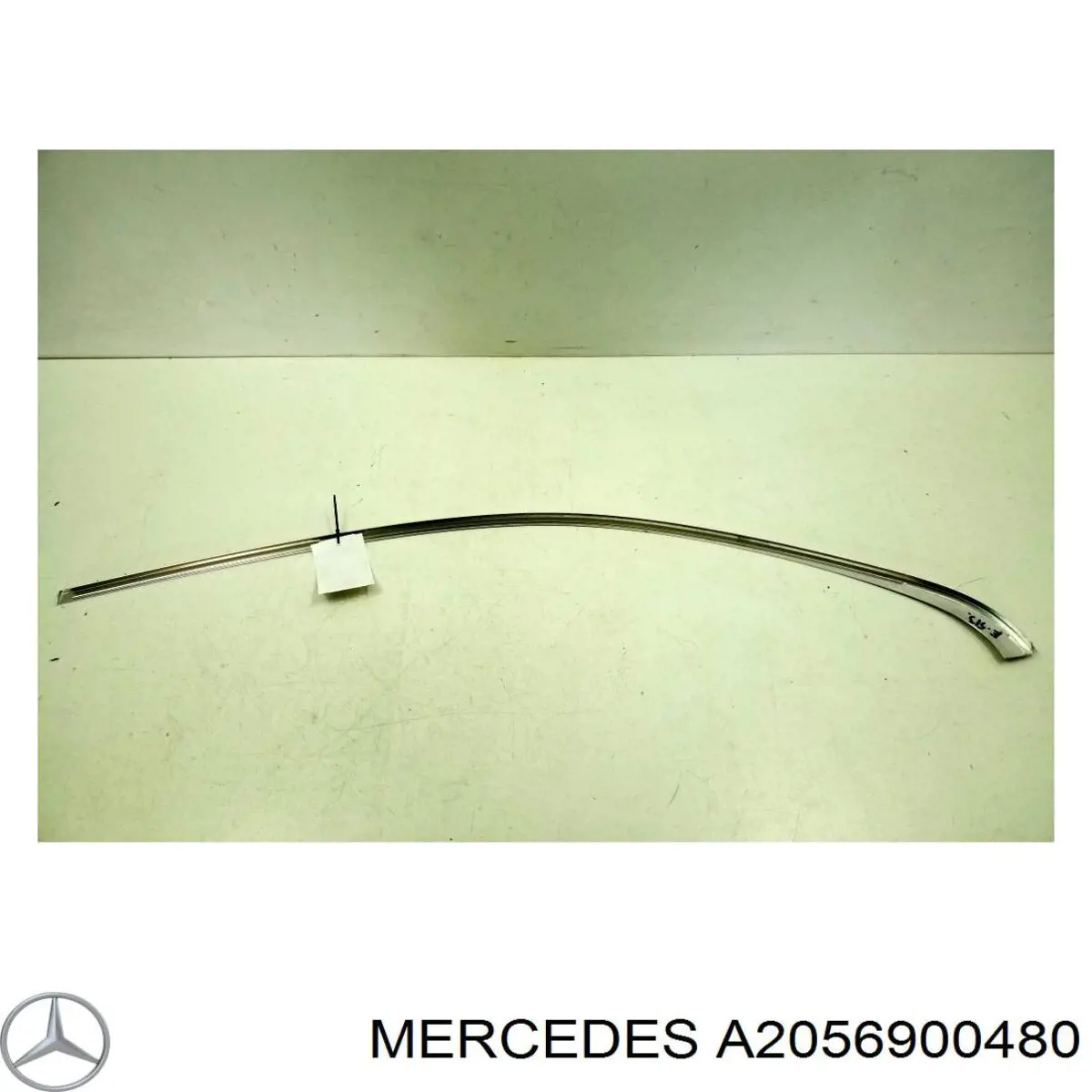 A2056900480 Mercedes Накладка задніх правих дверей, верхня